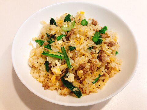 アスパラ菜と豚ひき肉の☆簡単朝ごはん炒飯